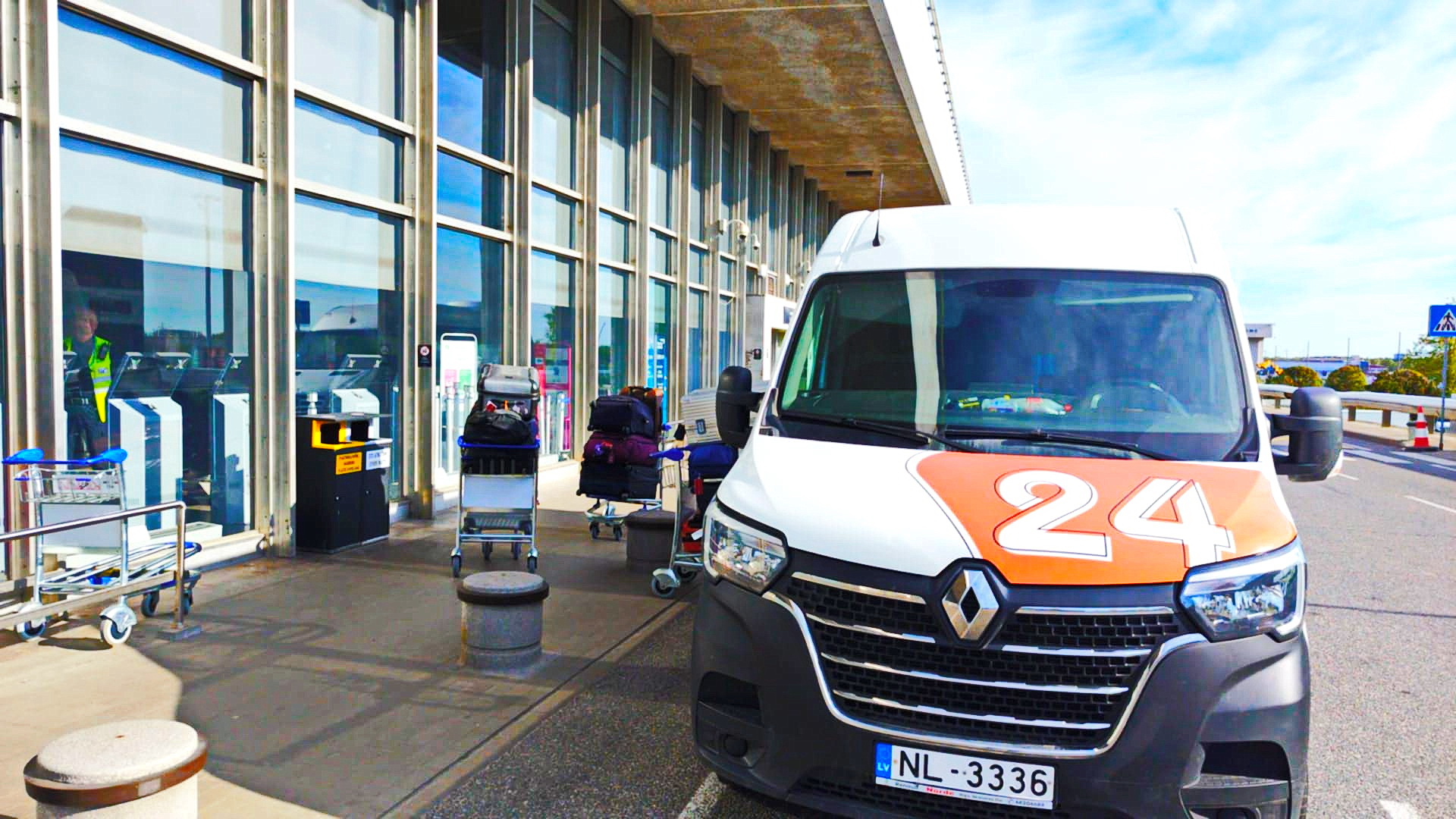 Mantu pārvešana, Transporta pakalpojumi
